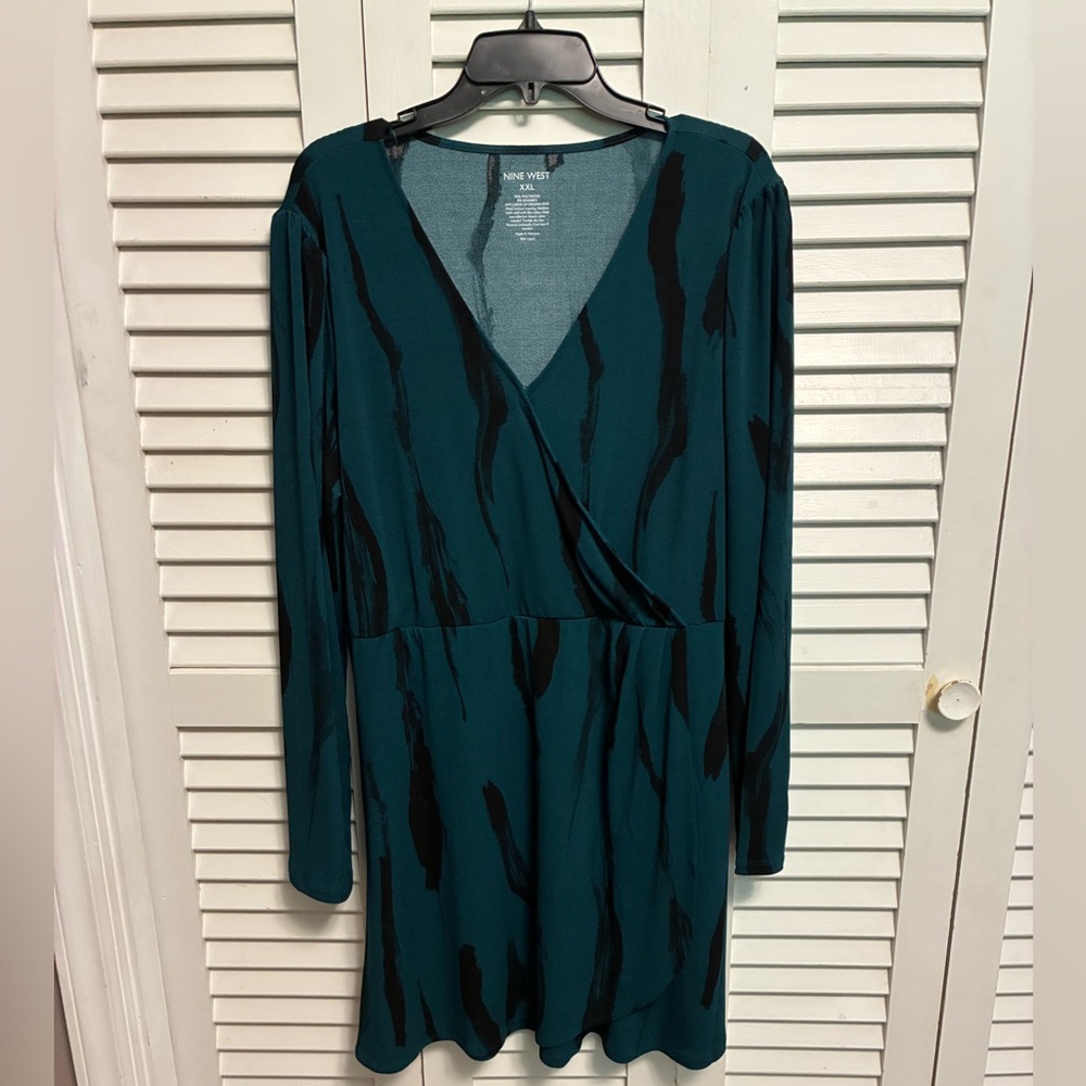 Nine West Long Sleeve Knee Length Dress